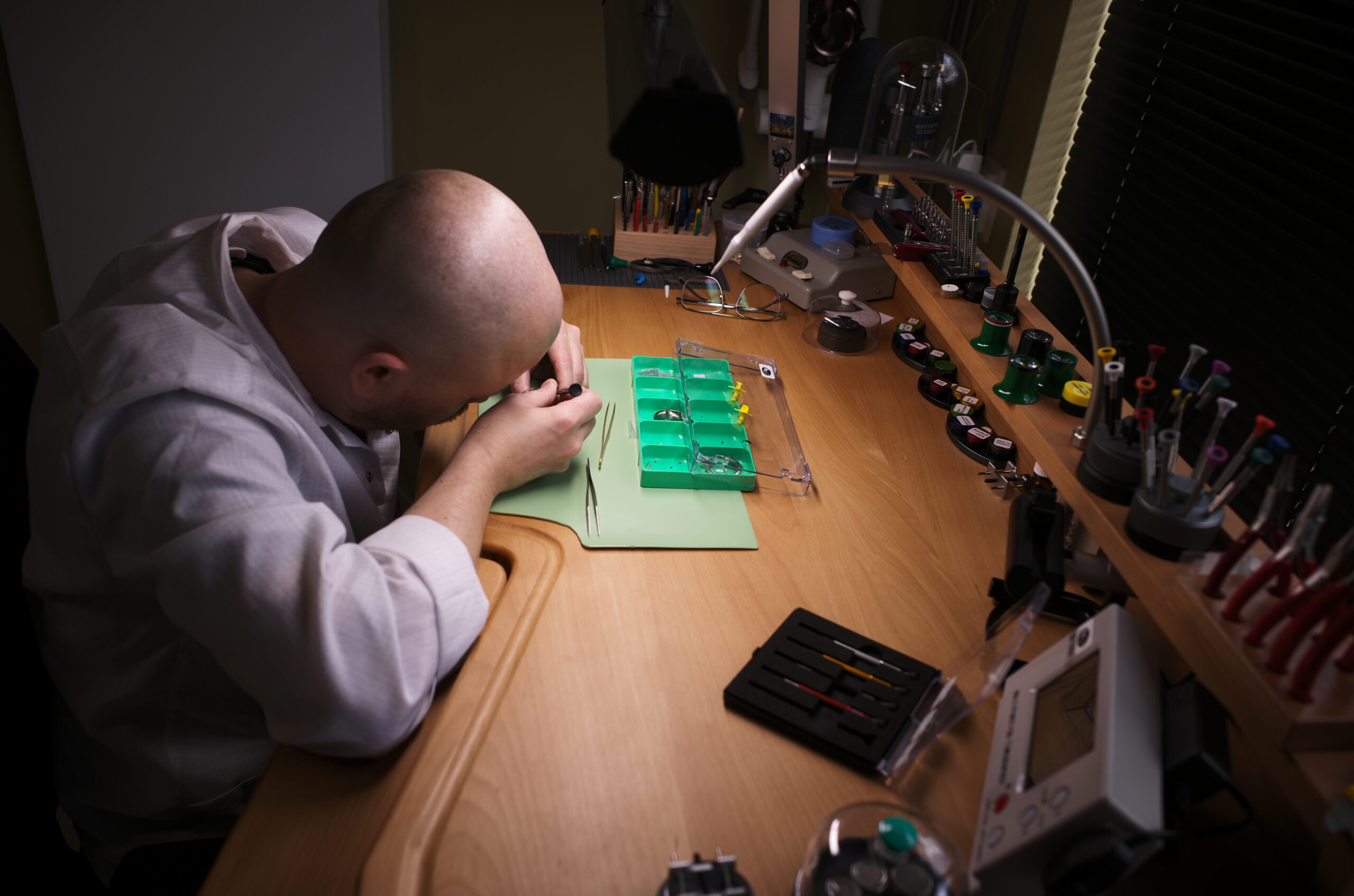 Professioneel horlogemaker atelier EM Watch Service Houten Utrecht